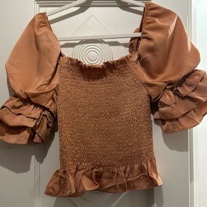 DO+BE Ruffle Puff sleeve top in color “Toast.”
